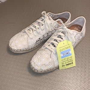Toms Laced Transparent Shoes